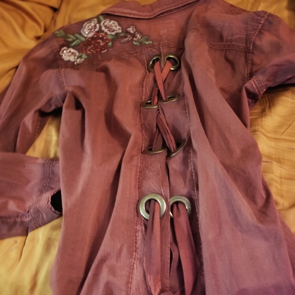 SUPER UNIQUE AFFLICTION! MISSING 1 BUTTON - Picture 4 of 9